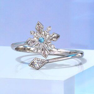 Snowflake Ring - Charmed Aroma Winter Snowflake Adjustable Ring Collection
